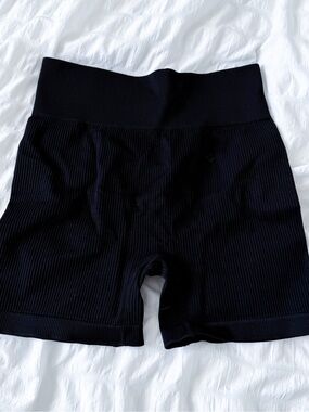 Women’s High-Waist Ribbed Black Bike Shorts